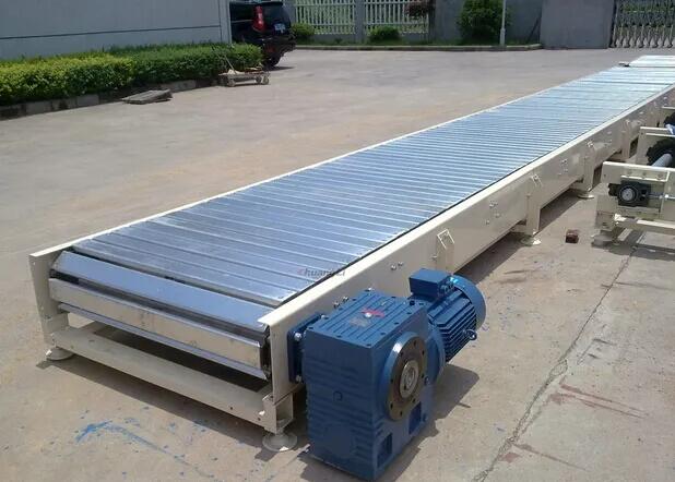 鏈板輸送機(jī)使用過(guò)程中注意哪些事項(xiàng)？